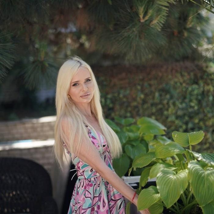 Gorgeous wife Anna, 42 yrs.old from Odessa, Ukraine Gorgeous wife Anna, 42 yrs.old from Odessa, Ukraine