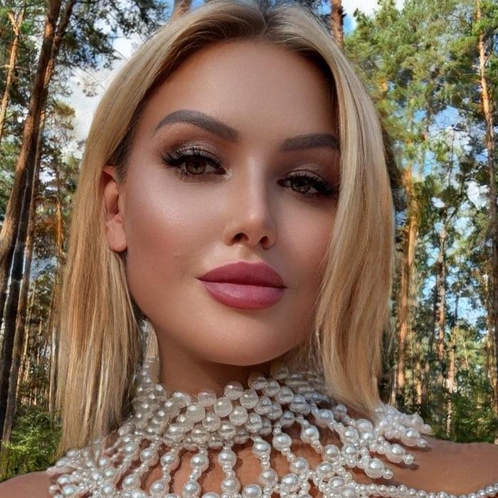 Sexy wife Yulia, 35 yrs.old from Kiev, Ukraine