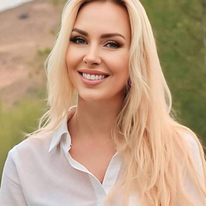 Pretty girl Natalia, 39 yrs.old from Lysander, Italy