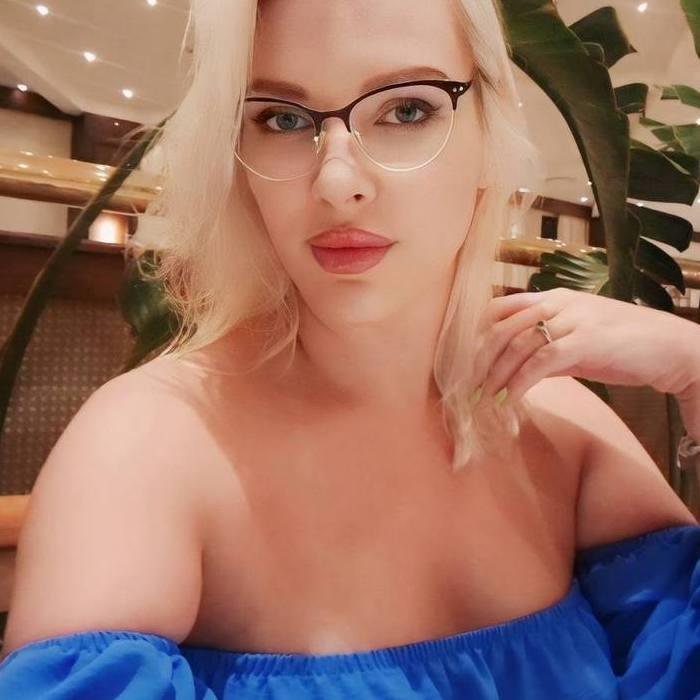 Nice lady Natalia, 39 yrs.old from Lysander, Italy