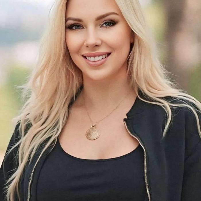 Nice girl Natalia, 39 yrs.old from Lysander, Italy