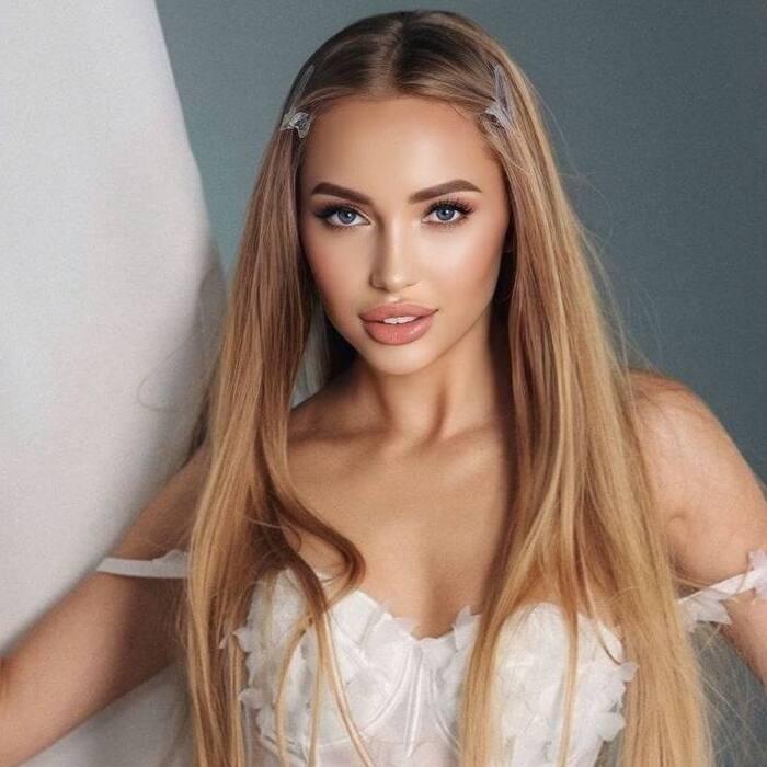 Beautiful wife Svitlana, 26 yrs.old from Kiev, Ukraine